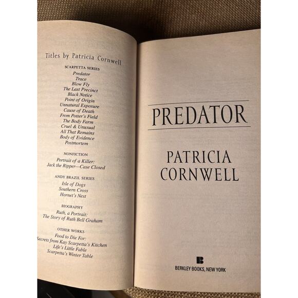 Predator (Dr Kay Scarpetta) by Patricia Cornwell--Paperback--Excellent - Picture 6 of 7